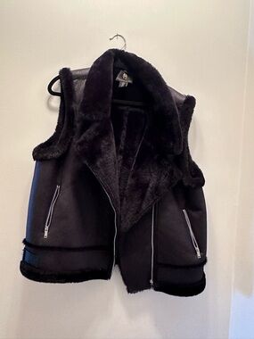 House of Harlow 1960 Black Faux Shearling Coat